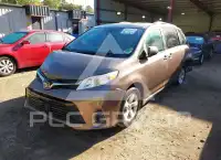 2019 Toyota SIENNA фото