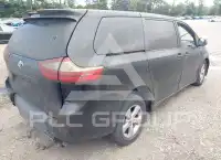 2019 Toyota SIENNA фото