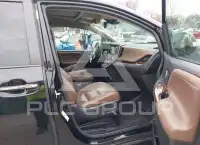 2019 Toyota SIENNA фото
