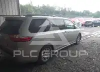 2019 Toyota SIENNA фото
