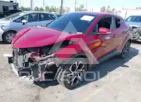 2019 Toyota C-HR photo