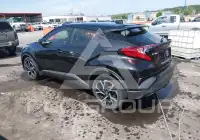 2019 Toyota C-HR photo