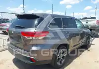 2019 Toyota Highlander фото