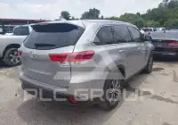 2019 Toyota Highlander photo