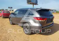 2019 Toyota Highlander фото