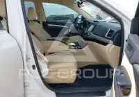 2019 Toyota Highlander photo