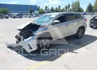 2019 Toyota Highlander фото