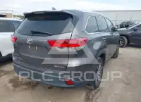 2019 Toyota Highlander фото