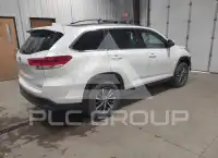 2019 Toyota Highlander photo