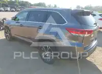 2019 Toyota Highlander photo