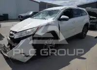 2019 Toyota Highlander photo