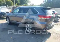2019 Toyota Highlander фото