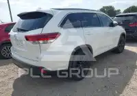 2019 Toyota Highlander фото