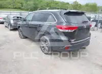 2019 Toyota Highlander фото