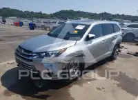 2019 Toyota Highlander фото