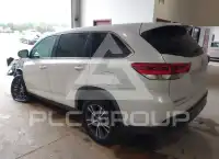 2019 Toyota Highlander photo
