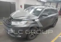 2019 Toyota Highlander photo