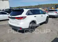 2019 Toyota Highlander photo