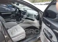 2019 Toyota Highlander фото