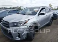 2019 Toyota Highlander фото