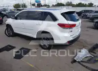 2019 Toyota Highlander photo