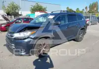 2019 Toyota Highlander фото