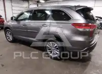 2019 Toyota Highlander photo