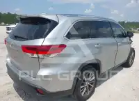 2019 Toyota Highlander фото