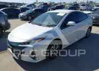 2019 Toyota PRIUS фото
