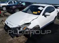 2019 Toyota YARIS фото