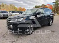 2019 Toyota Highlander photo