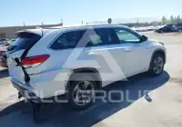 2019 Toyota Highlander фото
