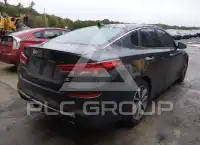2019 KIA Optima photo