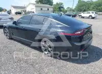 2019 KIA Stinger photo