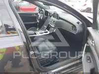 2019 KIA Stinger photo
