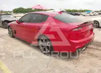 2019 KIA Stinger photo