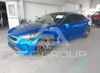 2019 KIA Stinger photo