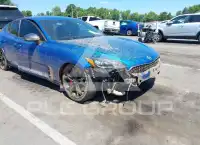 2019 KIA Stinger photo