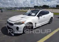 2019 KIA Stinger фото