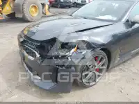 2019 KIA Stinger photo