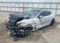 2019 KIA Stinger photo