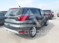 2019 Ford ESCAPE photo