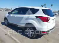 2019 Ford ESCAPE photo