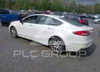2019 Ford FUSION photo