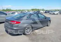 2019 Ford FUSION photo