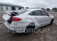 2019 Ford FUSION photo