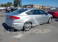 2019 Ford FUSION фото