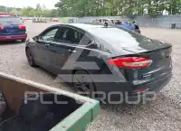 2019 Ford FUSION photo