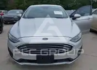 2019 Ford FUSION фото