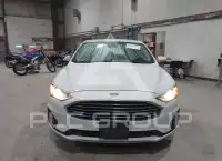 2019 Ford FUSION photo